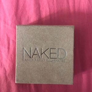 Naked Urban Decay Illuminated shimmering powder